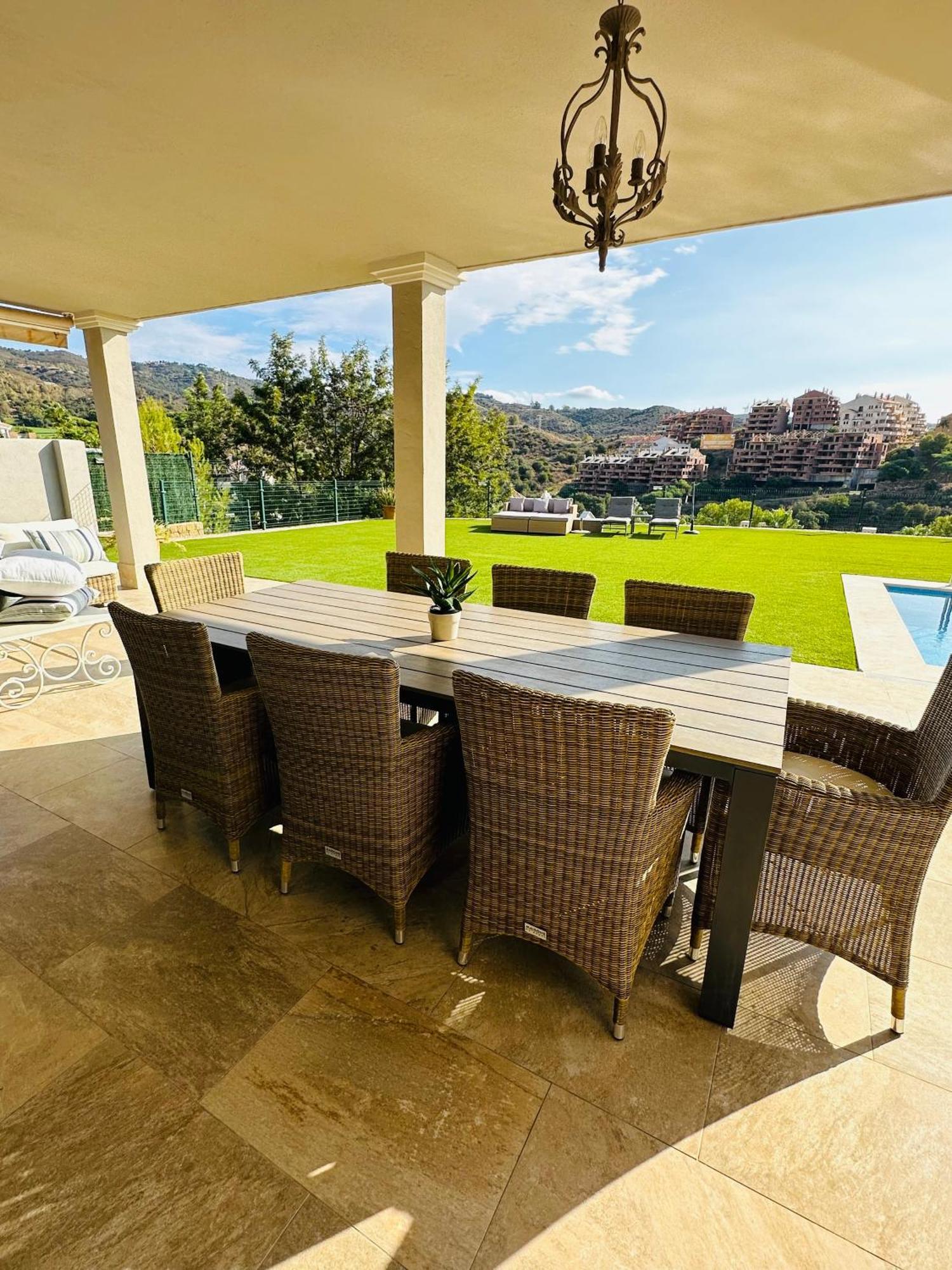 Villa Issa Private Loft In Marbellac