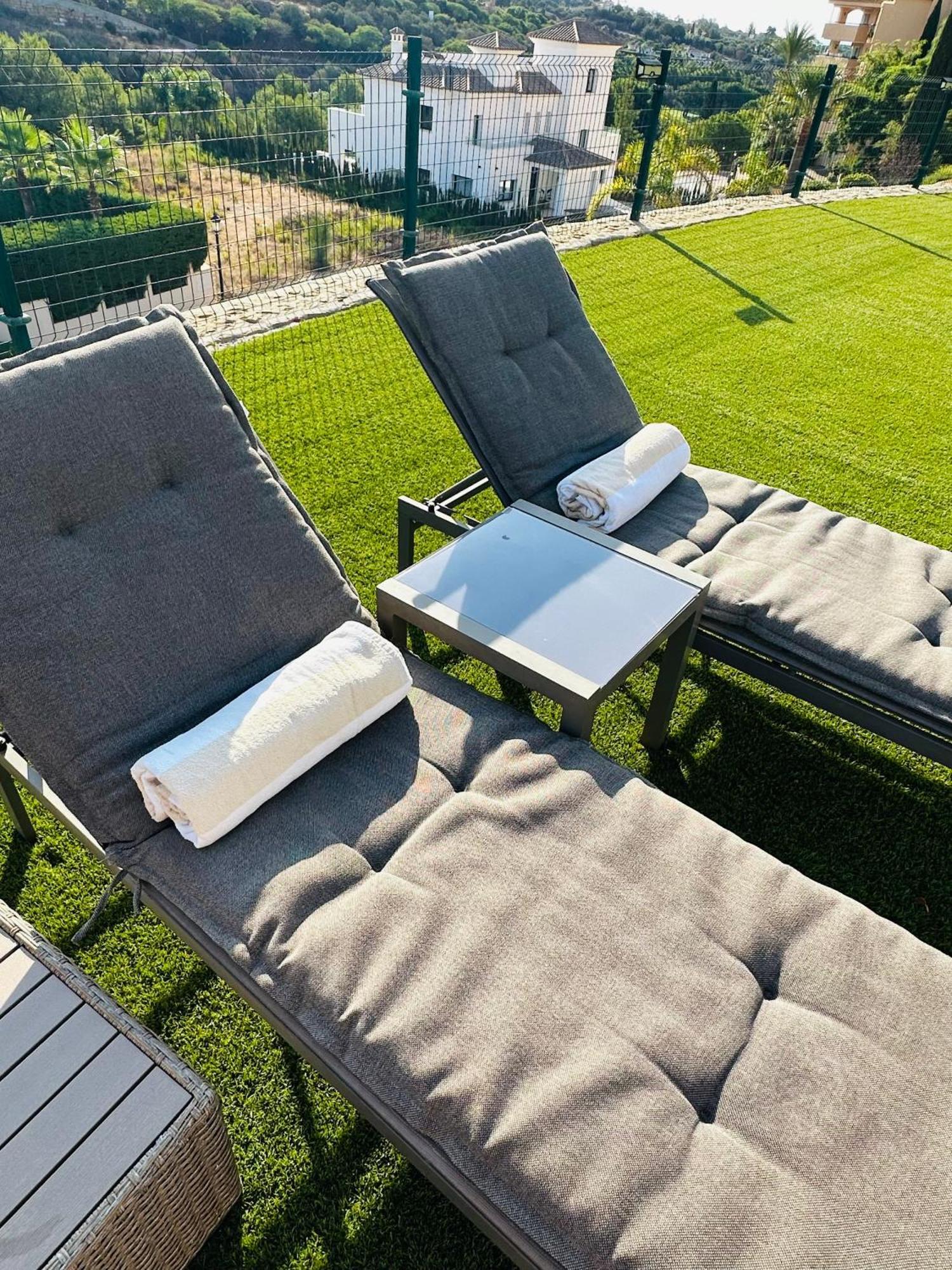 Issa Private Loft In Marbellac
